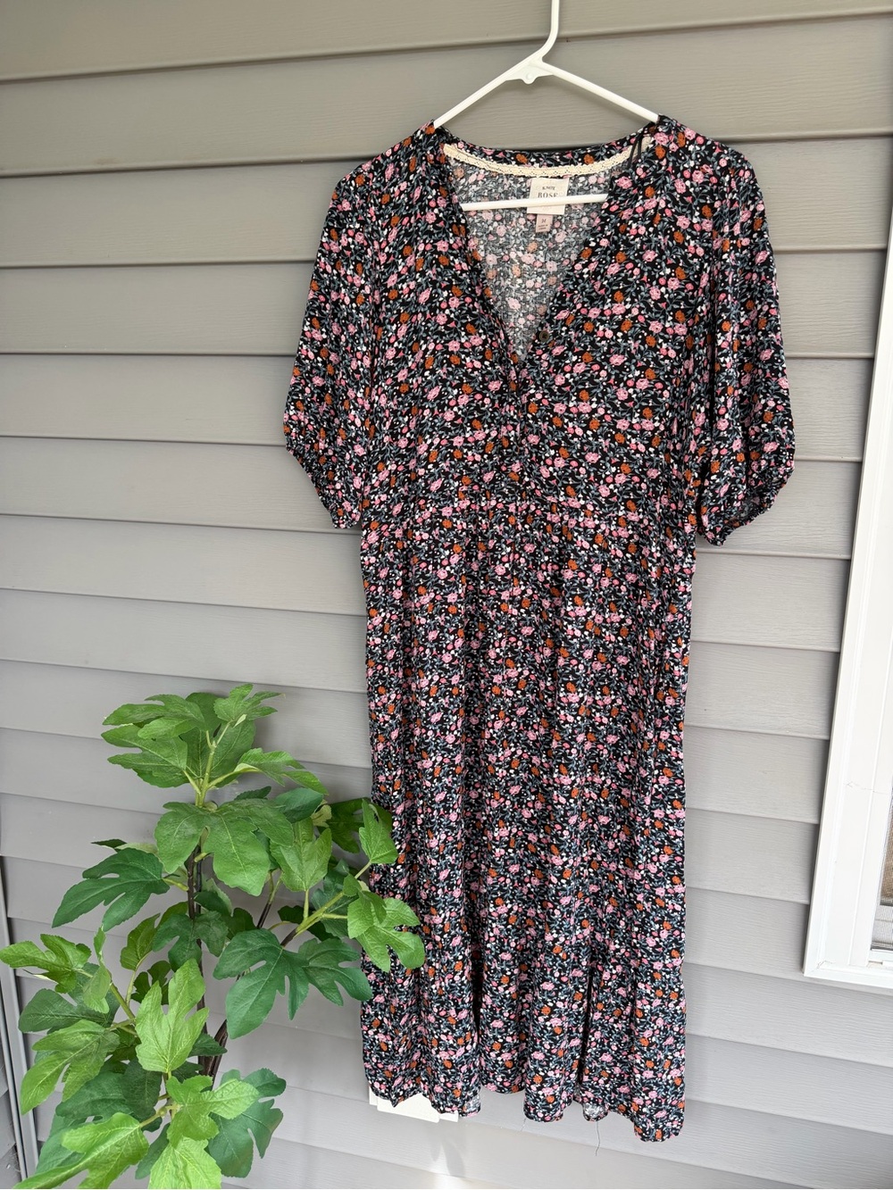 Knox Rose Black Floral V-Neck Midi Dress with Pink and Orange Blooms